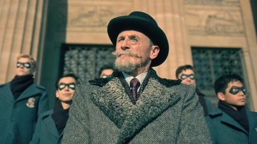movies/2024-08-25/the-umbrella-academy-fXZwLJo0azr4w1TTsCtFv2QbA6i.jpg