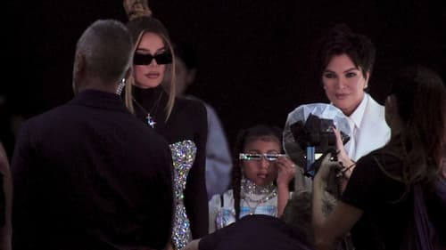 movies/2024-08-26/the-kardashians-3AWE51Y61IdkwDD4NXNWxizOsQ5.jpg