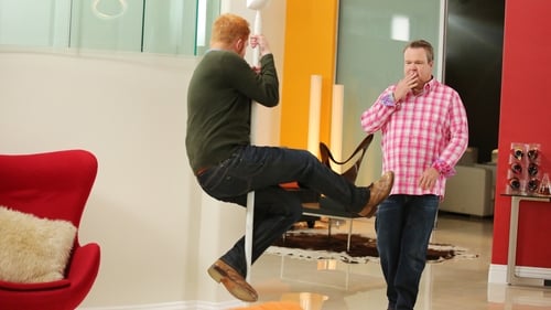 movies/2024-09-05/modern-family-77iWvFnpeRsot24IZwVj4AWqaKS.jpg