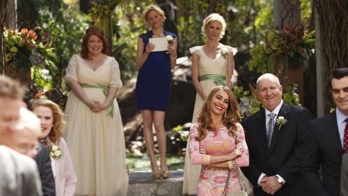 movies/2024-09-05/modern-family-di1KWoWQz4dS56jY6pFeirtIQ9m.jpg