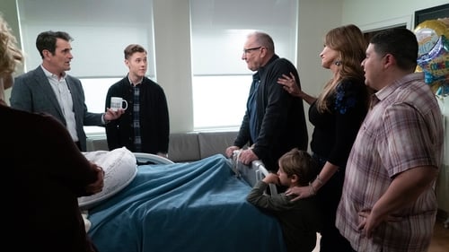 movies/2024-09-05/modern-family-etdeyUeoj6CAT132pySvkmAgv9R.jpg
