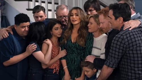 movies/2024-09-05/modern-family-jXYjecIiWubBfWrTDuMMVem6AkY.jpg