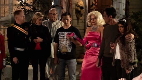 movies/2024-09-05/modern-family-tHA70bVYwr93Cq0R0RPclQwD7Y7.jpg