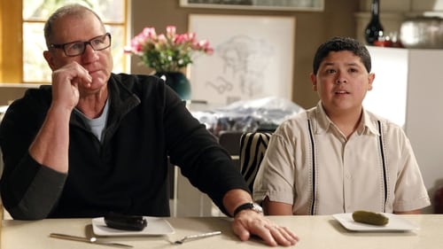 movies/2024-09-05/modern-family-u0IKbLLSqYNMiXvnswg8Y7HoFIC.jpg