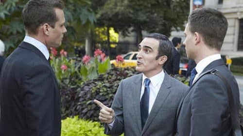 movies/2024-09-10/suits-vQofhiWmsqXOZgaJx5DQQ6vY4pR.jpg