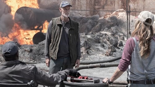 movies/2024-09-27/fear-the-walking-dead-7McclrpFNV1hbeMjbZXiBpHFhRJ.jpg