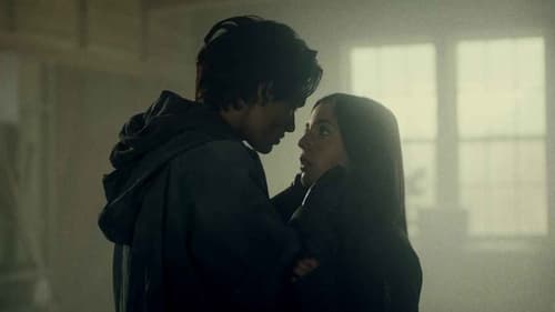 movies/2024-09-27/fear-the-walking-dead-aktEUM4OaQstRCeUqCeymJMz7Ct.jpg
