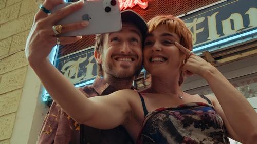 movies/2025-03-05/love-you-to-death-h8fWnFhvXNFE9M8MLqhIJKE0dFG.jpg