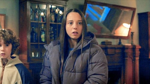 movies/2025-03-06/the-last-night-at-tremore-beach-esYeQVPYQT9mnNxaNYLQ6jntz1b.jpg