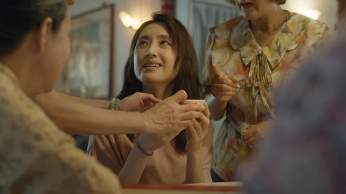movies/2025-03-11/i-am-marriedbut-kt1dnPHbDM6K0L8PE0PP1bGFkTV.jpg